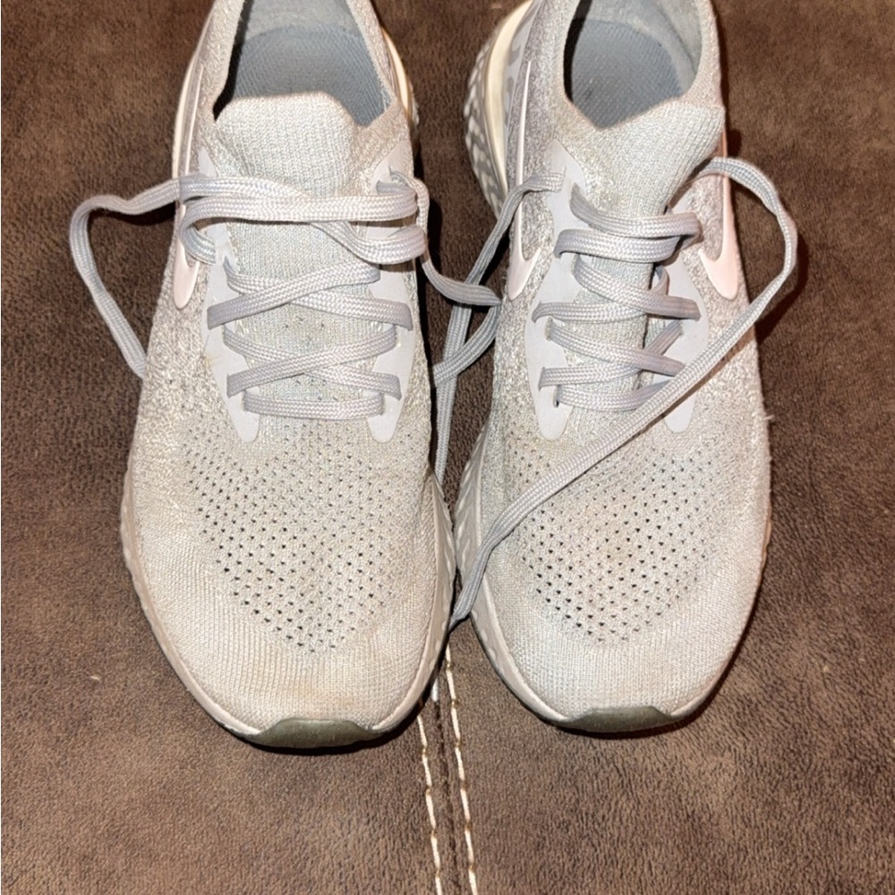 Nike Gray Knit Running Shoes